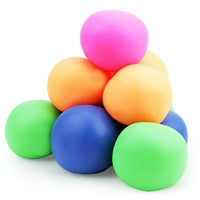 Squeeze/stress relief ball