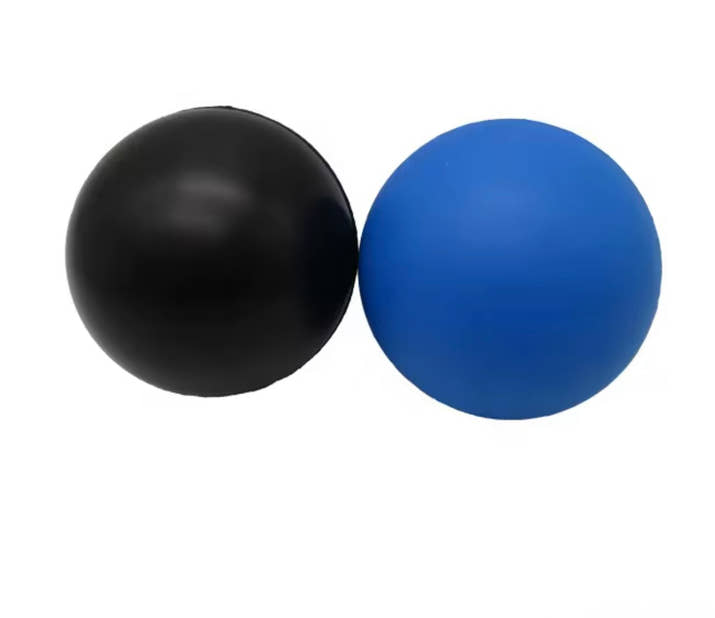 Squeeze/stress relief ball